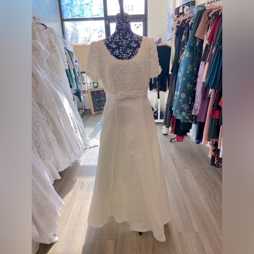 Lady Eleanor Wedding Dress